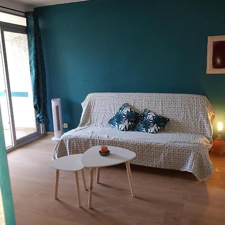 Appartement Avec Agreable Loggia Dans Residence Privee Fréjus Dış mekan fotoğraf